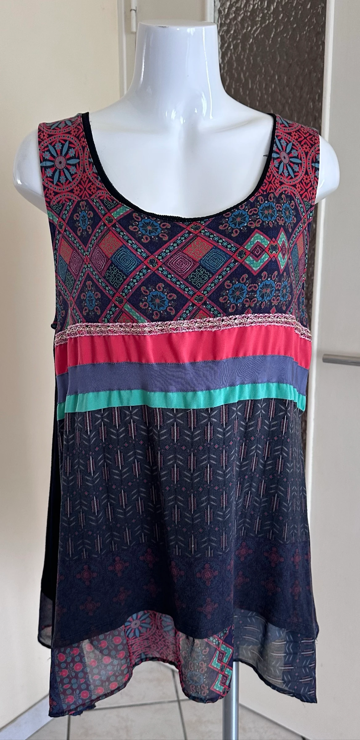 Asymmetrisch T-shirt Desigual XXL – Meerkleurige patronen & opschriften (Zeer goede staat) – photo 4